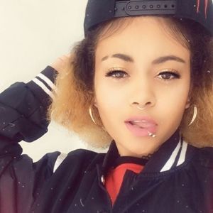 Meet your Posher, Elsie